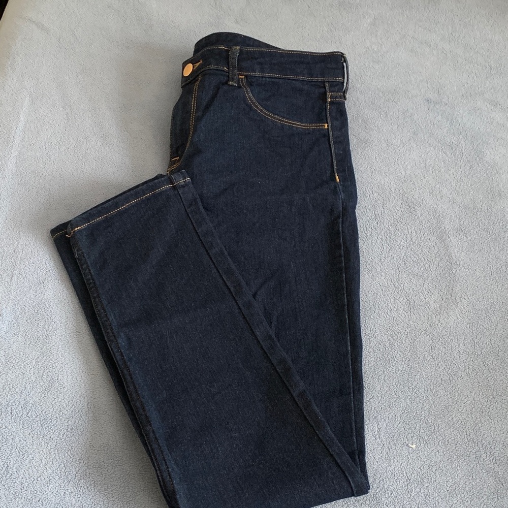 H&M skinny jeans. Like new! All offers welcome!!